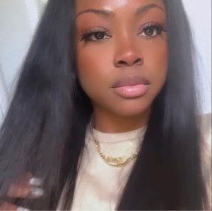 Meet your Posher, Ariel